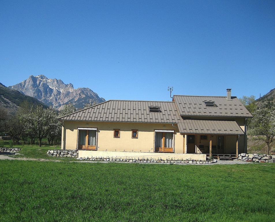 LʼArgentière-la-Bessée シャンブル ドット ラ ピエール ドラン Bed & Breakfast エクステリア 写真