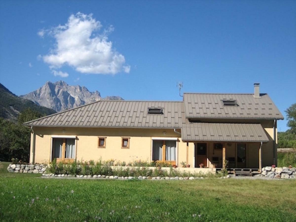 LʼArgentière-la-Bessée シャンブル ドット ラ ピエール ドラン Bed & Breakfast エクステリア 写真